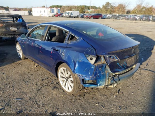 Photo 2 VIN: 5YJ3E1EB9JF088158 - TESLA MODEL 3 