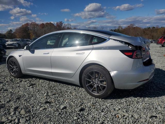 Photo 1 VIN: 5YJ3E1EB9JF100227 - TESLA MODEL 3 