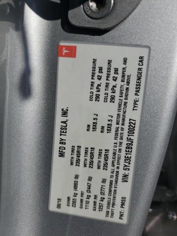 Photo 11 VIN: 5YJ3E1EB9JF100227 - TESLA MODEL 3 