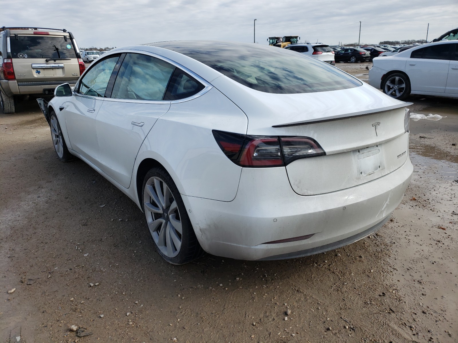 Photo 2 VIN: 5YJ3E1EB9JF106433 - TESLA MODEL 3 