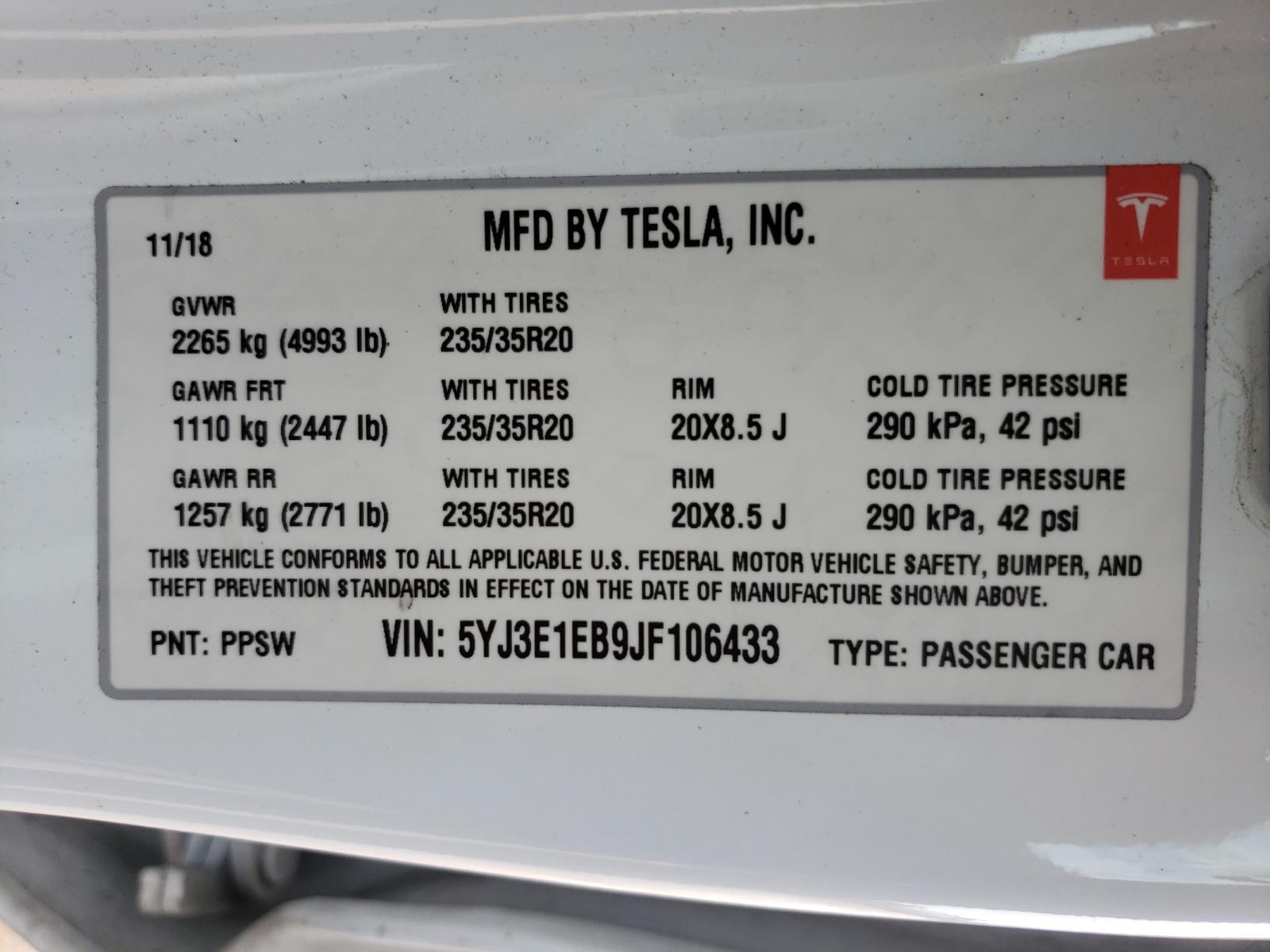 Photo 9 VIN: 5YJ3E1EB9JF106433 - TESLA MODEL 3 