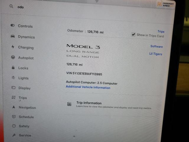 Photo 8 VIN: 5YJ3E1EB9JF113995 - TESLA MODEL 3 