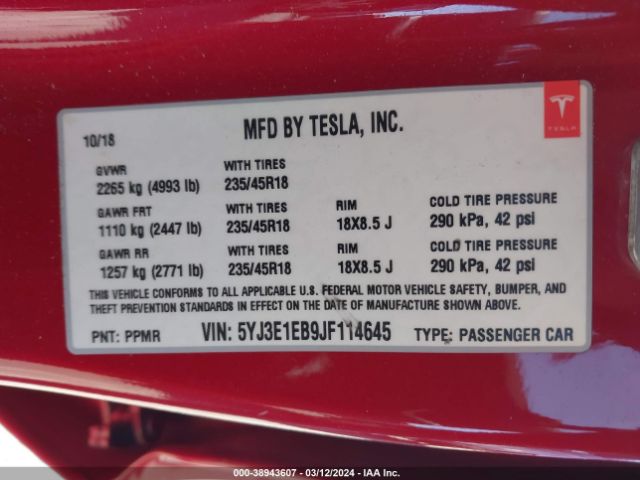 Photo 8 VIN: 5YJ3E1EB9JF114645 - TESLA MODEL 3 