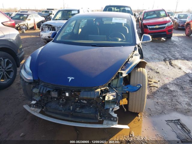 Photo 5 VIN: 5YJ3E1EB9JF115004 - TESLA MODEL 3 