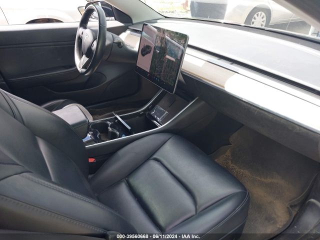 Photo 4 VIN: 5YJ3E1EB9JF130361 - TESLA MODEL 3 