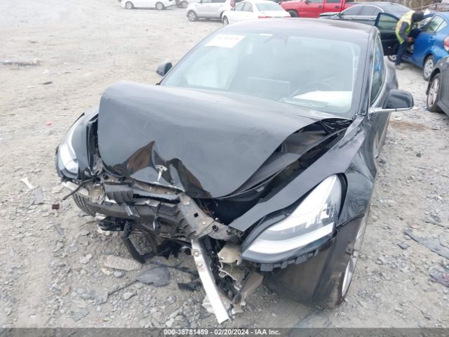 Photo 5 VIN: 5YJ3E1EB9JF149153 - TESLA MODEL 3 