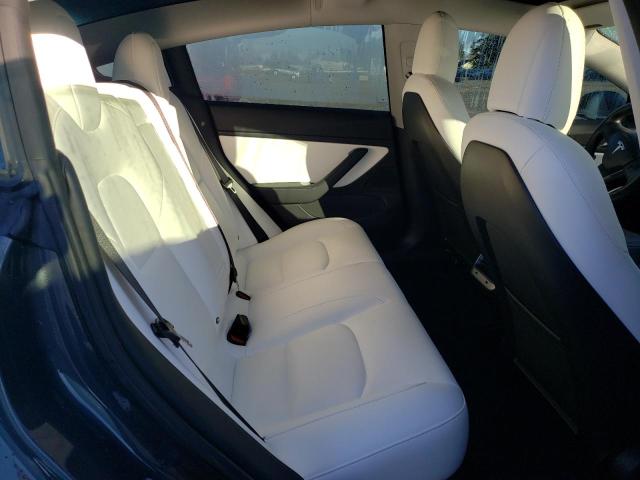 Photo 10 VIN: 5YJ3E1EB9JF170696 - TESLA MODEL 3 