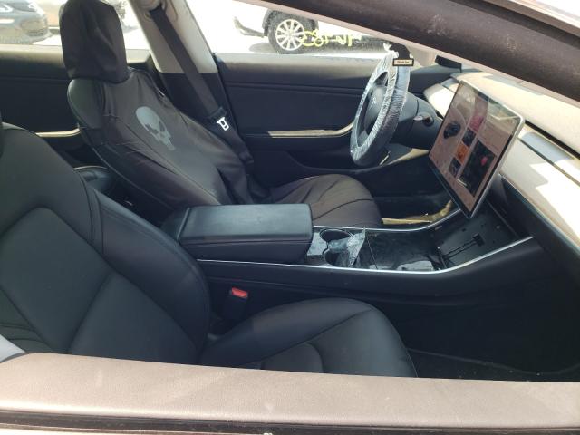 Photo 4 VIN: 5YJ3E1EB9JF186722 - TESLA MODEL 3 