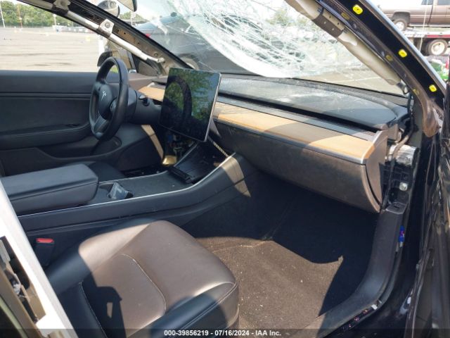 Photo 4 VIN: 5YJ3E1EB9KF213967 - TESLA MODEL 3 