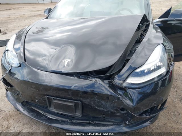 Photo 5 VIN: 5YJ3E1EB9KF391300 - TESLA MODEL 3 