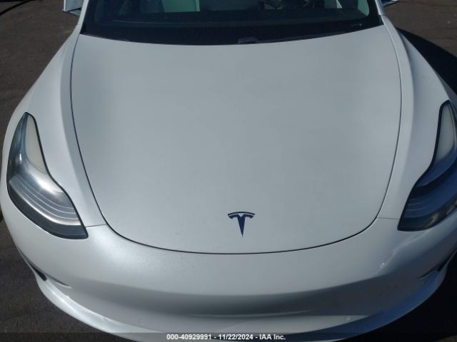 Photo 9 VIN: 5YJ3E1EB9KF406992 - TESLA MODEL 3 