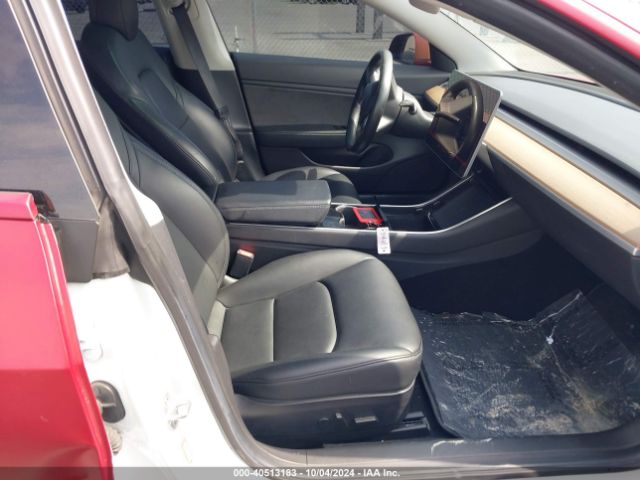 Photo 4 VIN: 5YJ3E1EB9KF413635 - TESLA MODEL 3 