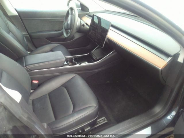 Photo 4 VIN: 5YJ3E1EB9KF451995 - TESLA MODEL 3 