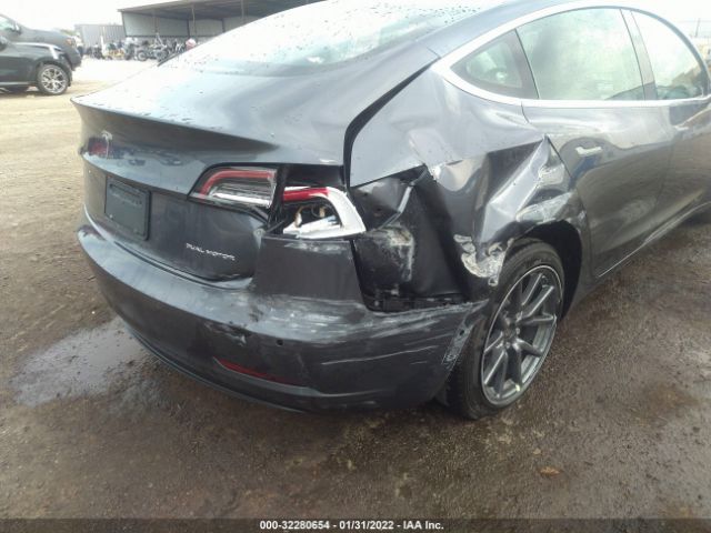 Photo 5 VIN: 5YJ3E1EB9KF451995 - TESLA MODEL 3 