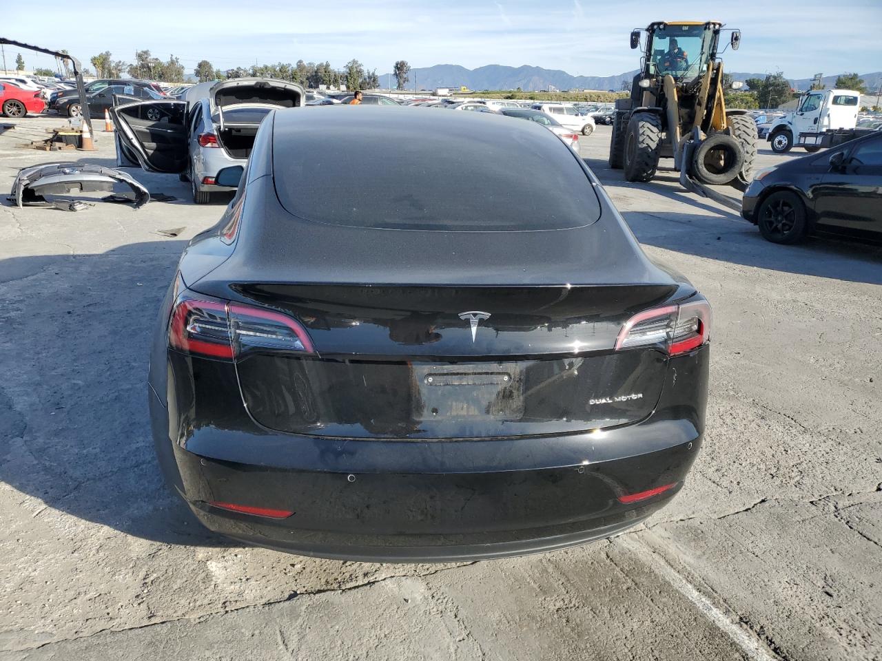 Photo 5 VIN: 5YJ3E1EB9MF055925 - TESLA MODEL 3 