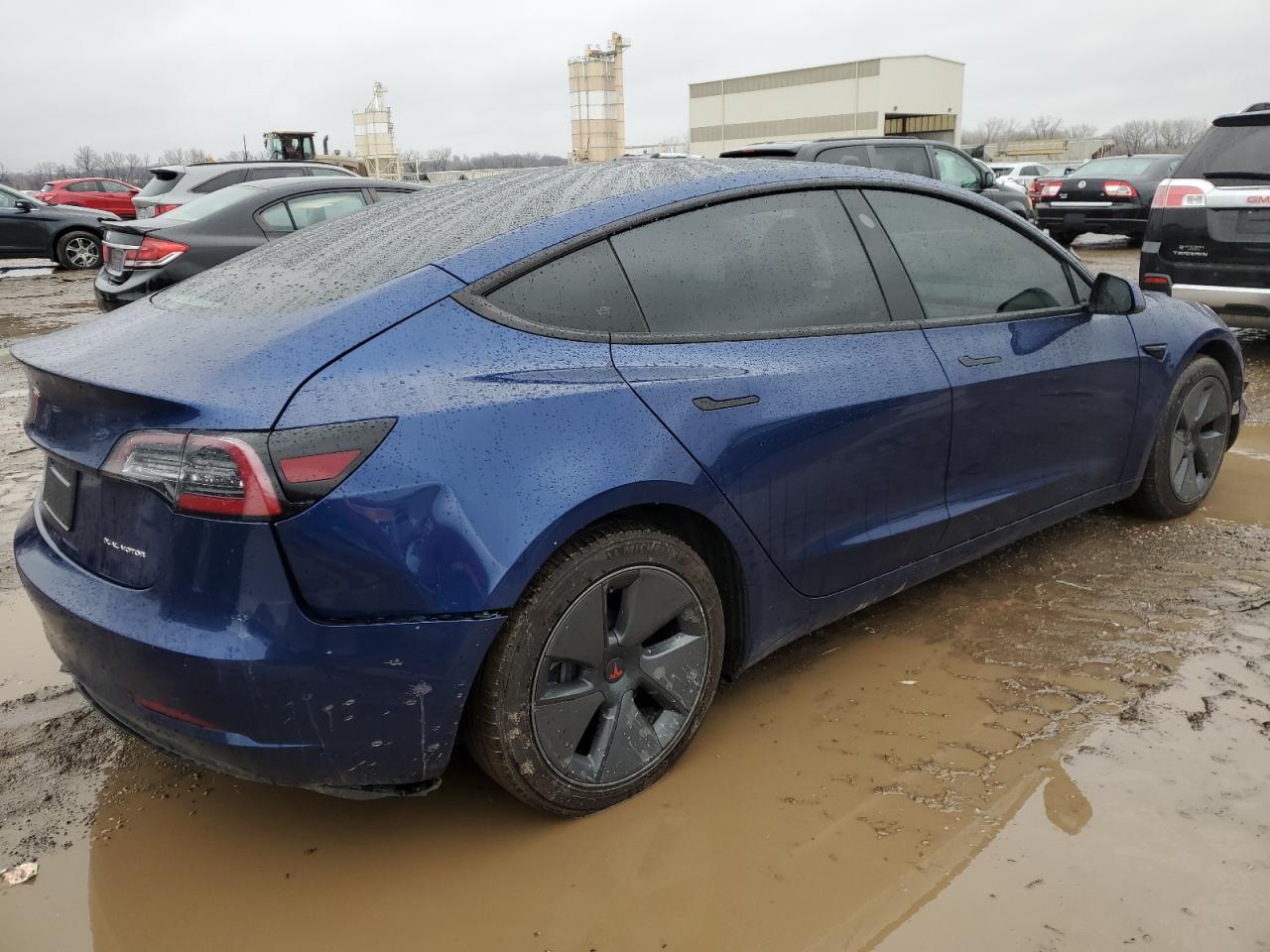 Photo 2 VIN: 5YJ3E1EB9MF853258 - TESLA MODEL 3 