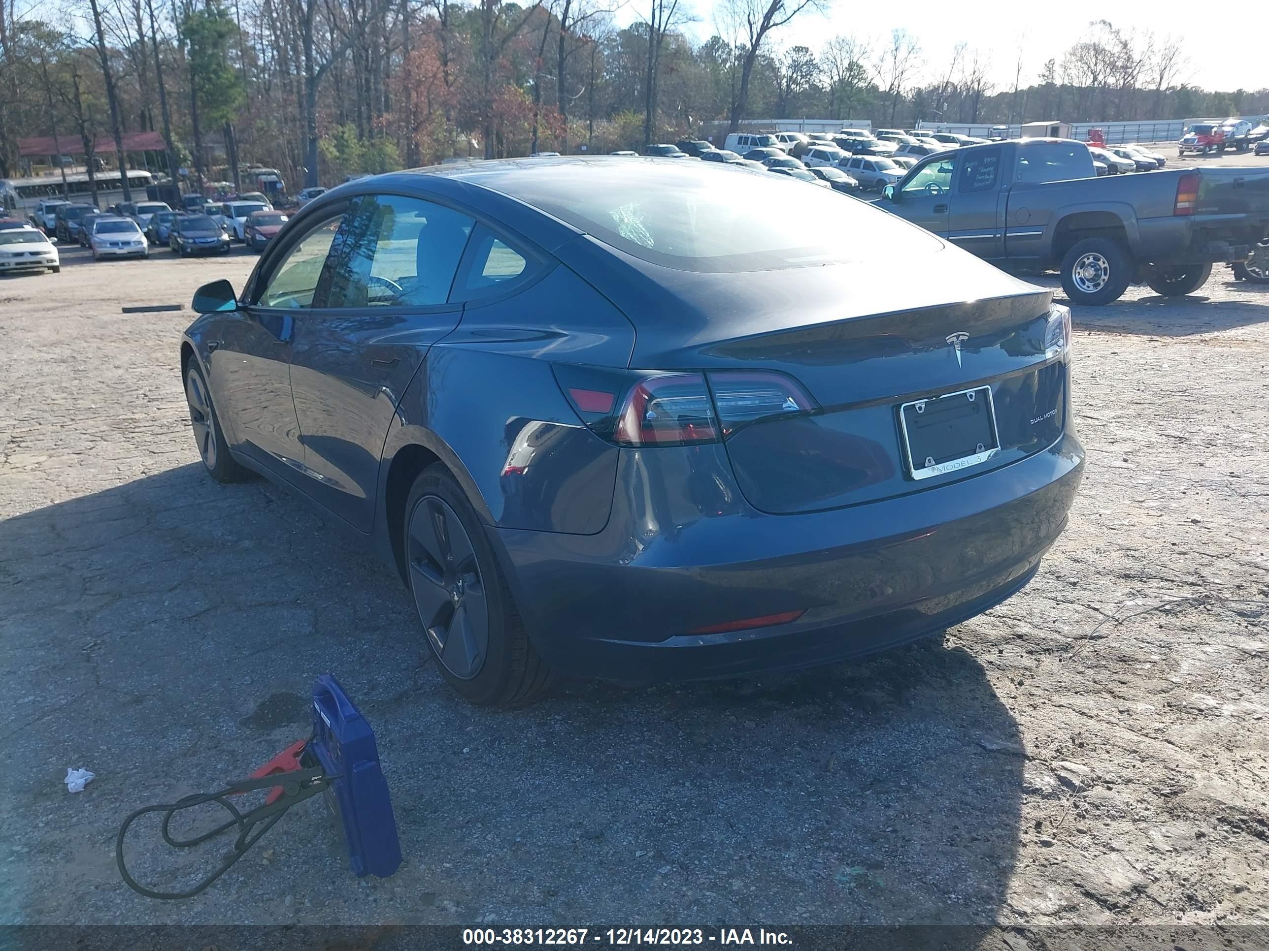 Photo 2 VIN: 5YJ3E1EB9MF858783 - TESLA MODEL 3 