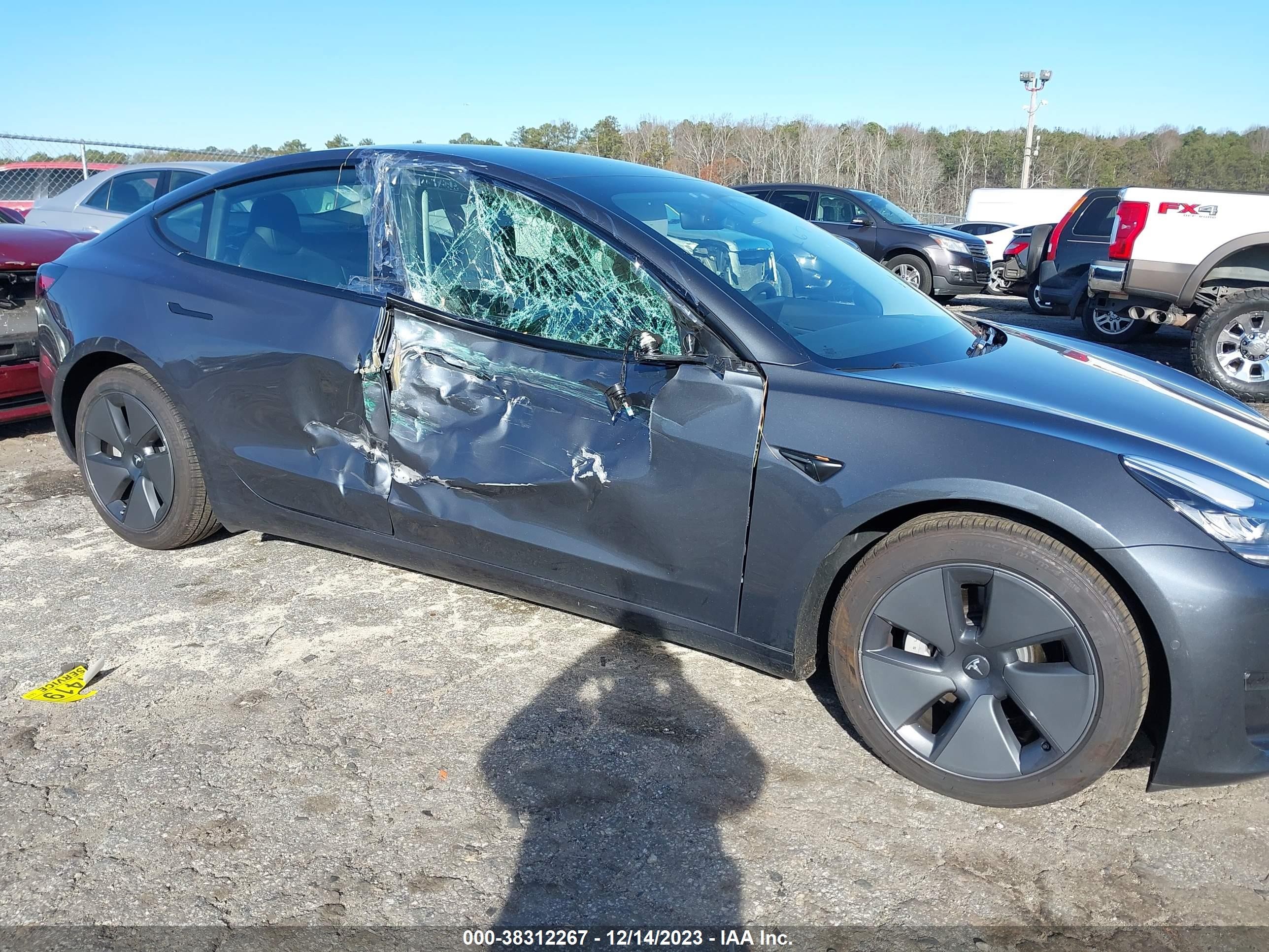 Photo 5 VIN: 5YJ3E1EB9MF858783 - TESLA MODEL 3 