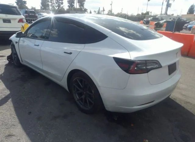 Photo 2 VIN: 5YJ3E1EB9MF999918 - TESLA MODEL 3 