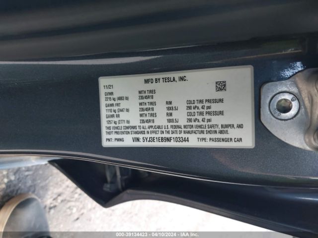 Photo 8 VIN: 5YJ3E1EB9NF103344 - TESLA MODEL 3 