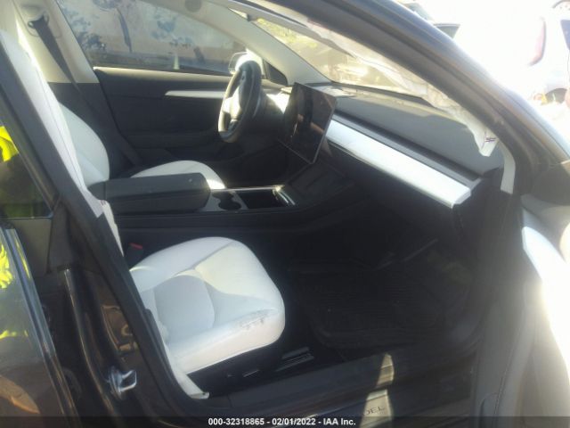 Photo 4 VIN: 5YJ3E1EB9NF115090 - TESLA MODEL 3 