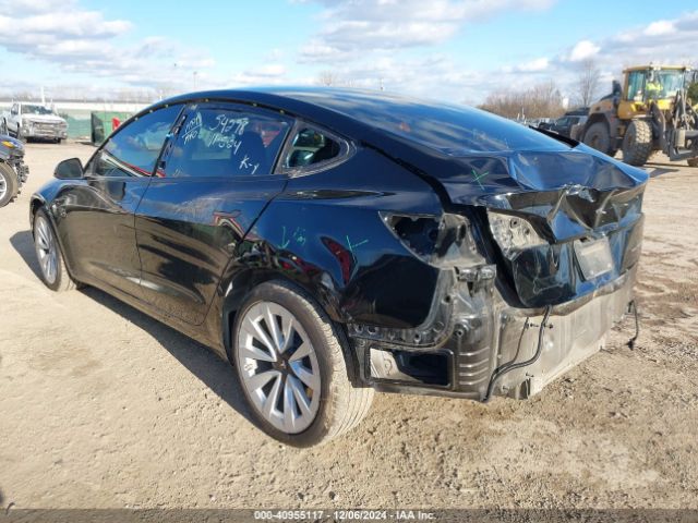 Photo 2 VIN: 5YJ3E1EB9NF121889 - TESLA MODEL 3 