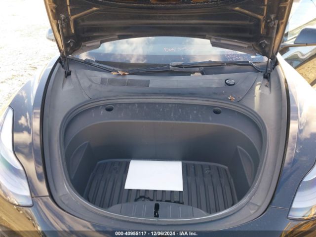 Photo 9 VIN: 5YJ3E1EB9NF121889 - TESLA MODEL 3 