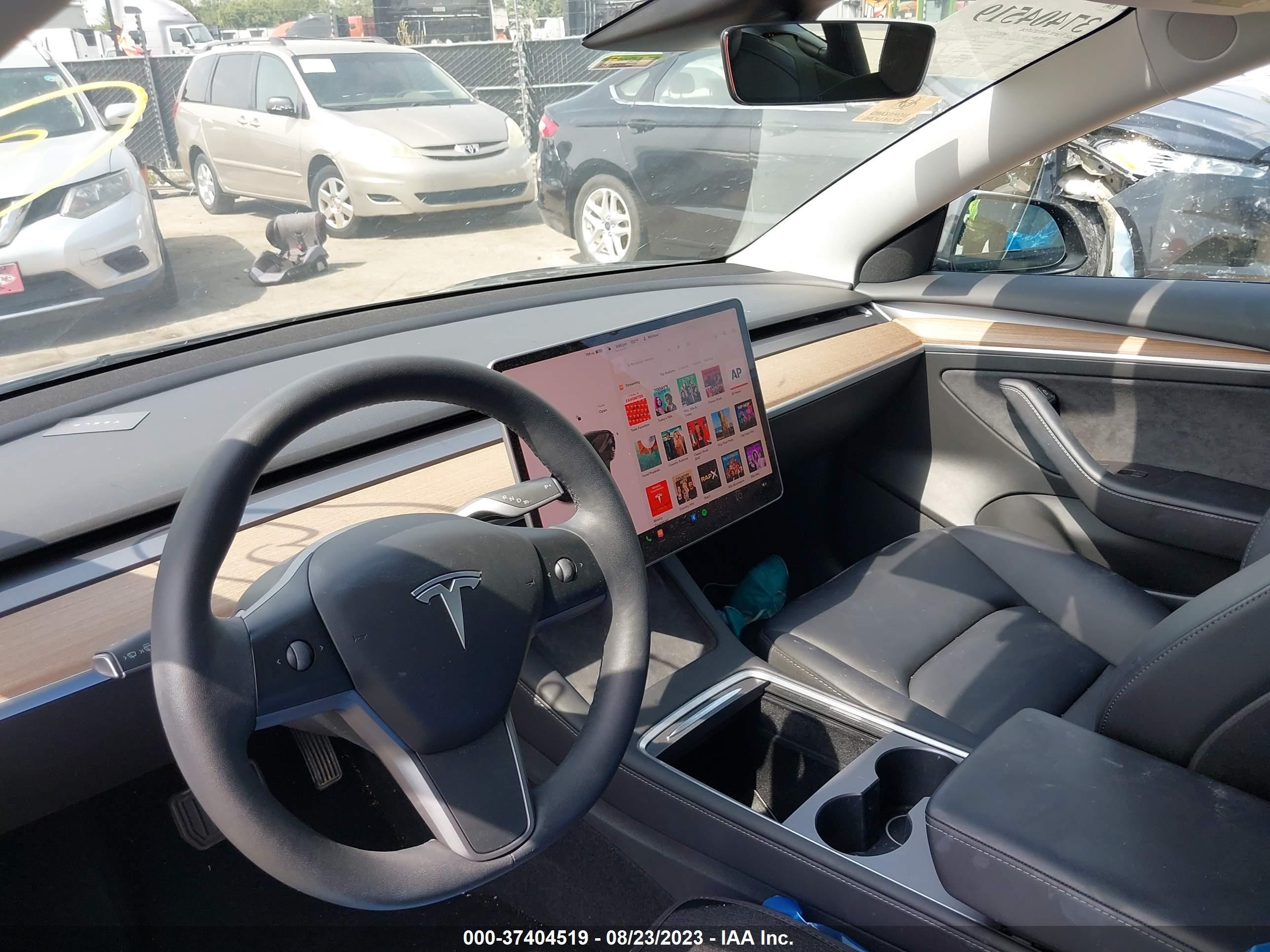 Photo 13 VIN: 5YJ3E1EB9NF132388 - TESLA MODEL 3 