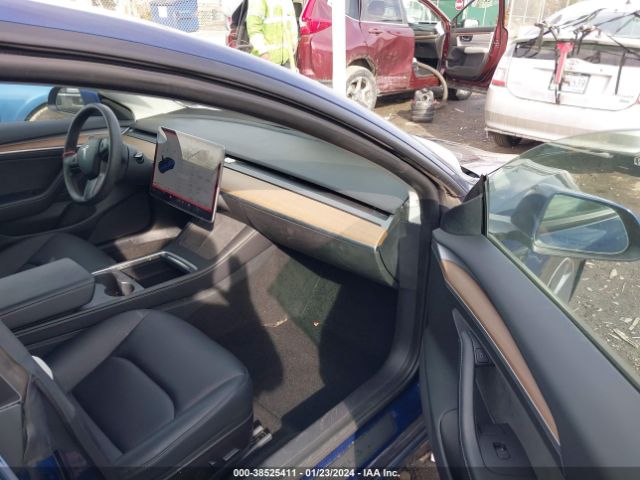 Photo 4 VIN: 5YJ3E1EB9NF170493 - TESLA MODEL 3 