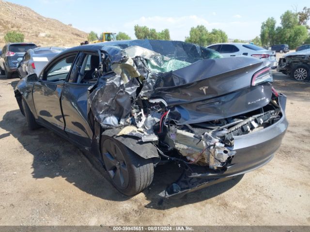 Photo 2 VIN: 5YJ3E1EB9NF192753 - TESLA MODEL 3 