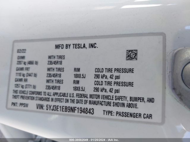 Photo 8 VIN: 5YJ3E1EB9NF194843 - TESLA MODEL 3 