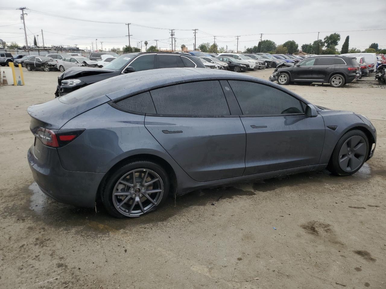 Photo 2 VIN: 5YJ3E1EB9NF258816 - TESLA MODEL 3 