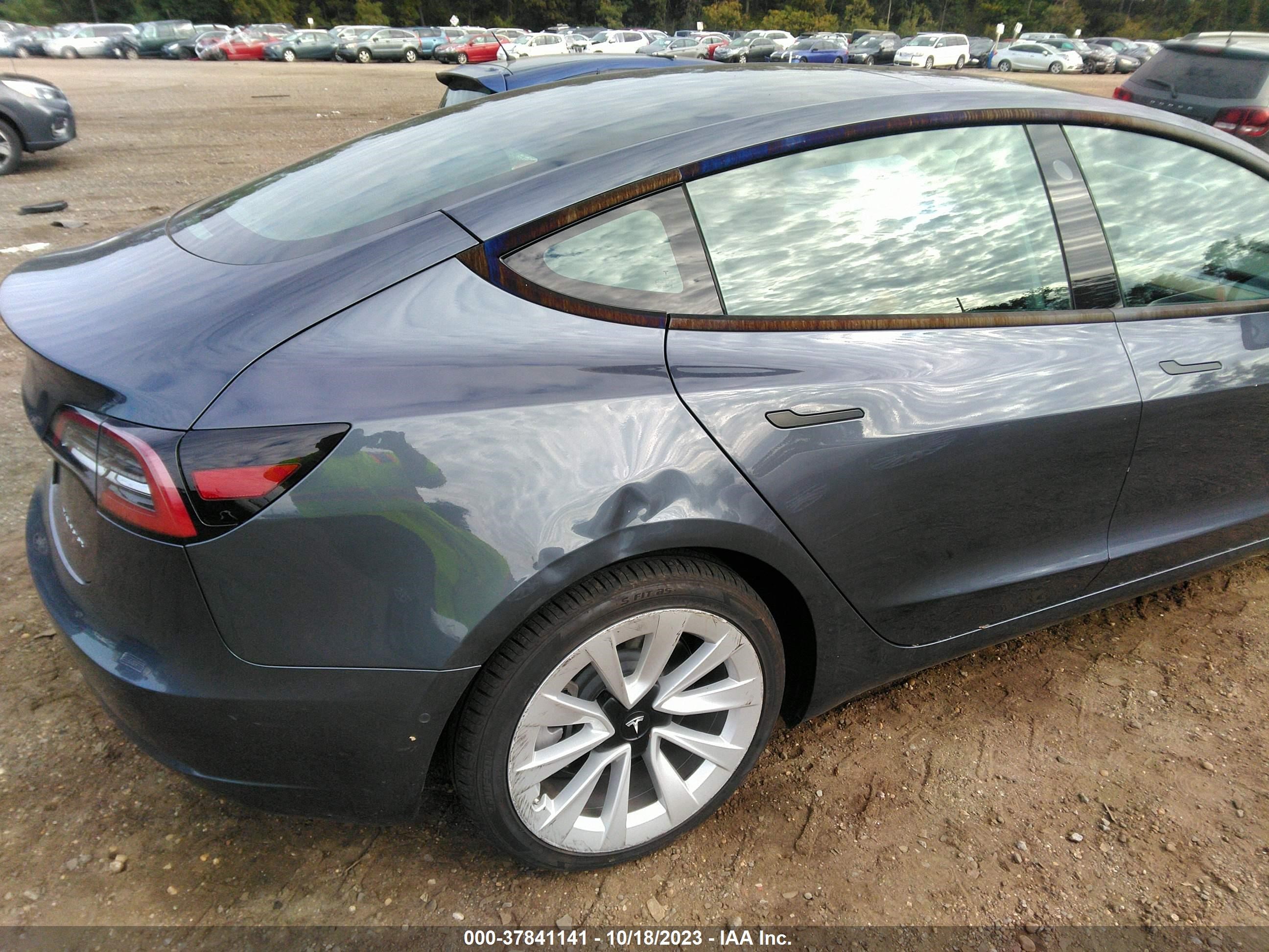 Photo 5 VIN: 5YJ3E1EB9NF290536 - TESLA MODEL 3 