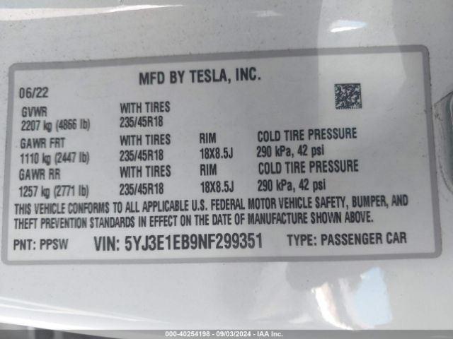 Photo 8 VIN: 5YJ3E1EB9NF299351 - TESLA MODEL 3 