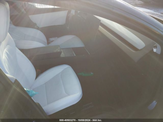 Photo 4 VIN: 5YJ3E1EB9RF755581 - TESLA MODEL 3 