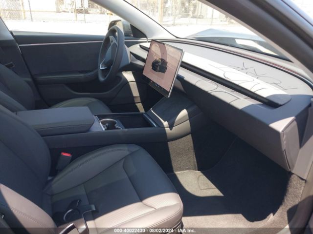 Photo 4 VIN: 5YJ3E1EB9RF768752 - TESLA MODEL 3 