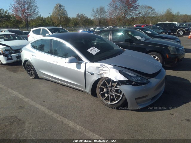 Photo 0 VIN: 5YJ3E1EBXJF054455 - TESLA MODEL 3 