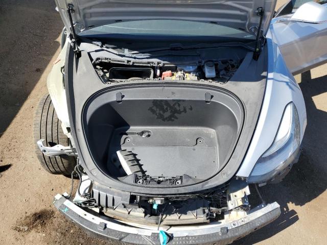 Photo 6 VIN: 5YJ3E1EBXJF069392 - TESLA MODEL 3 