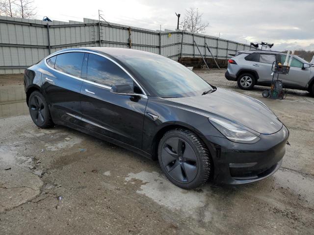 Photo 3 VIN: 5YJ3E1EBXJF070560 - TESLA MODEL 3 