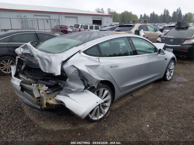 Photo 3 VIN: 5YJ3E1EBXJF083342 - TESLA MODEL 3 