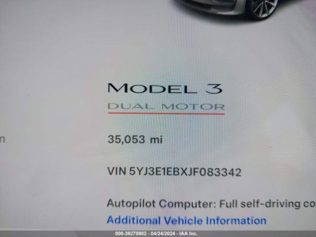 Photo 6 VIN: 5YJ3E1EBXJF083342 - TESLA MODEL 3 