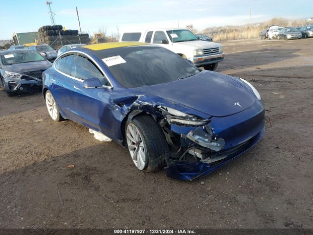 Photo 5 VIN: 5YJ3E1EBXJF084121 - TESLA MODEL 3 