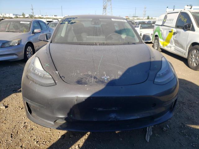 Photo 4 VIN: 5YJ3E1EBXJF093952 - TESLA MODEL 3 