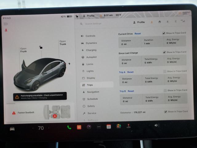 Photo 8 VIN: 5YJ3E1EBXJF093952 - TESLA MODEL 3 