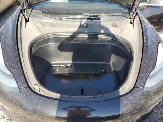 Photo 10 VIN: 5YJ3E1EBXJF095992 - TESLA MODEL 3 