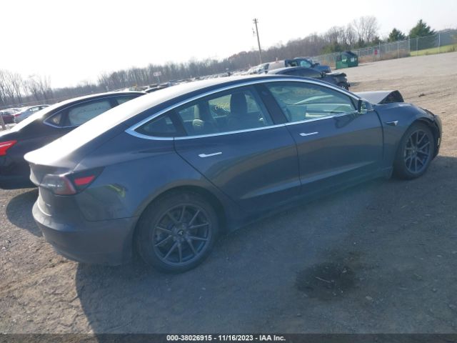 Photo 3 VIN: 5YJ3E1EBXJF126903 - TESLA MODEL 3 