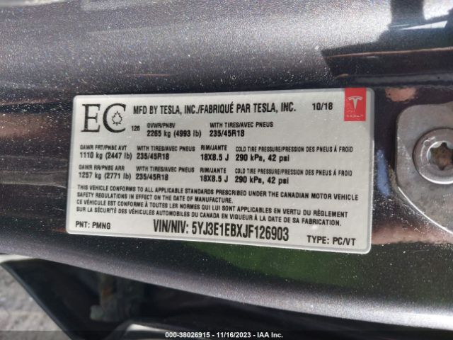 Photo 8 VIN: 5YJ3E1EBXJF126903 - TESLA MODEL 3 