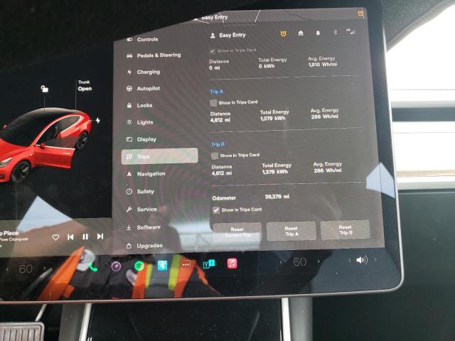 Photo 8 VIN: 5YJ3E1EBXJF130241 - TESLA MODEL 3 