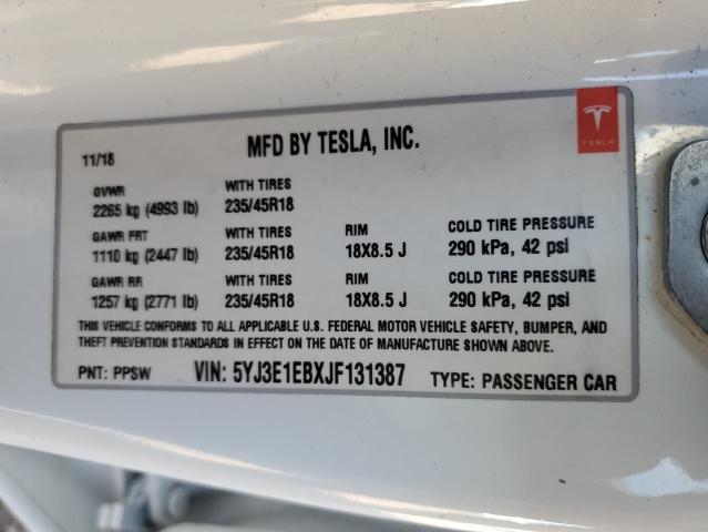 Photo 12 VIN: 5YJ3E1EBXJF131387 - TESLA MODEL 3 