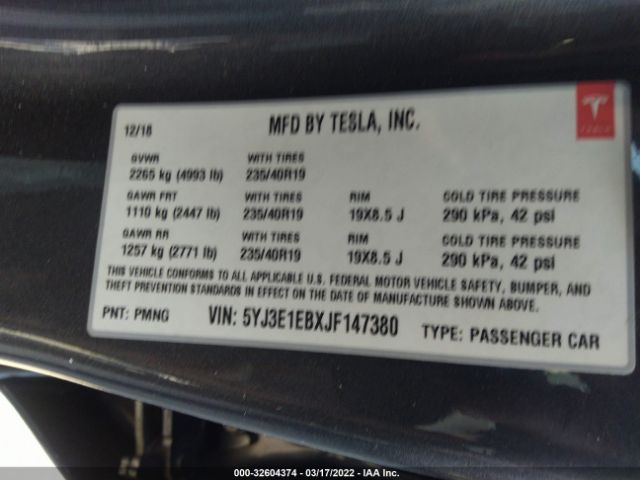 Photo 8 VIN: 5YJ3E1EBXJF147380 - TESLA MODEL 3 